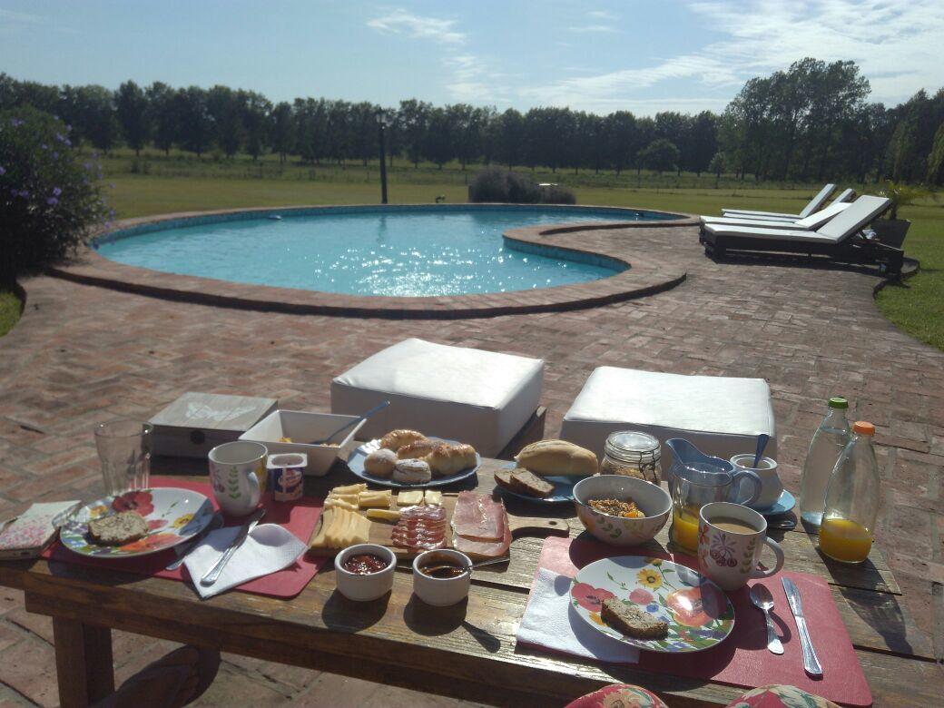 The Polo House Bed and Breakfast Pilar  Exterior foto